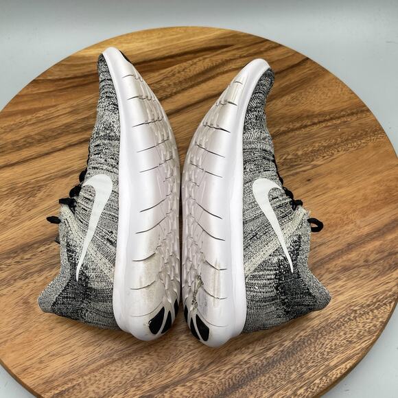 Nike Free RN Flyknit Shoes Womens 9 Oreo Black White Running Comfort Walking Gym - Picture 6 of 8